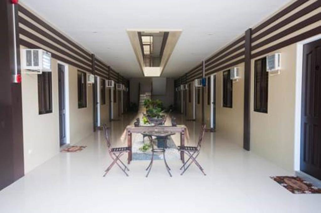 Nf Suites Davao Экстерьер фото