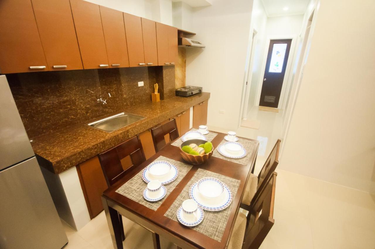 Nf Suites Davao Экстерьер фото